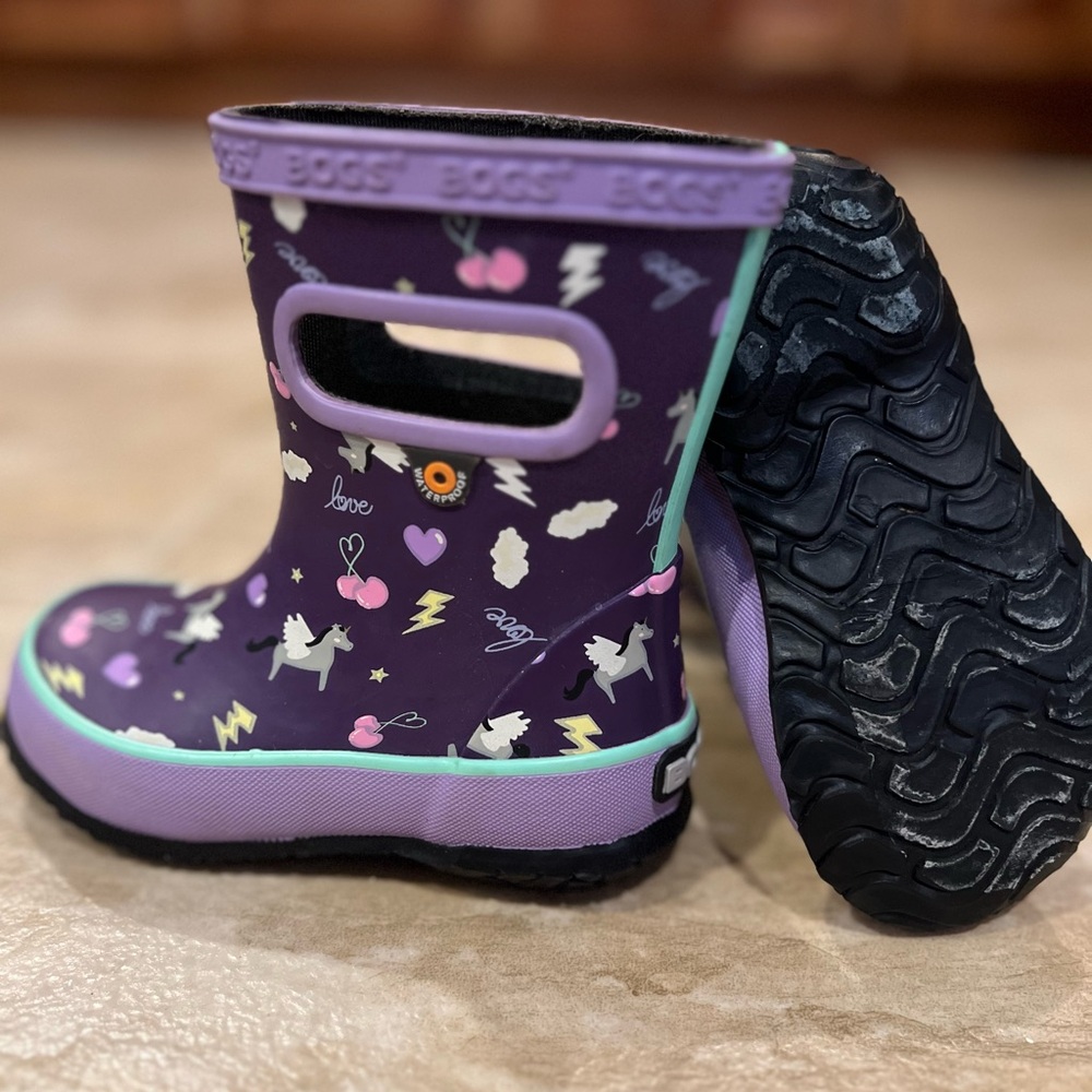 Bog boots for bundle
